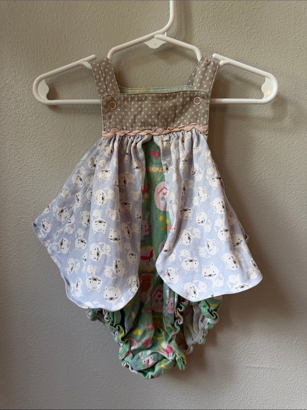 Matilda Jane Polka Bodice Kitty-Print Diaper Cover in Gray, Light Blue & Green